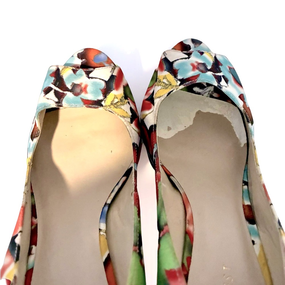 Nine West Floral Peep-Toe Heels - Picture 6 of 7